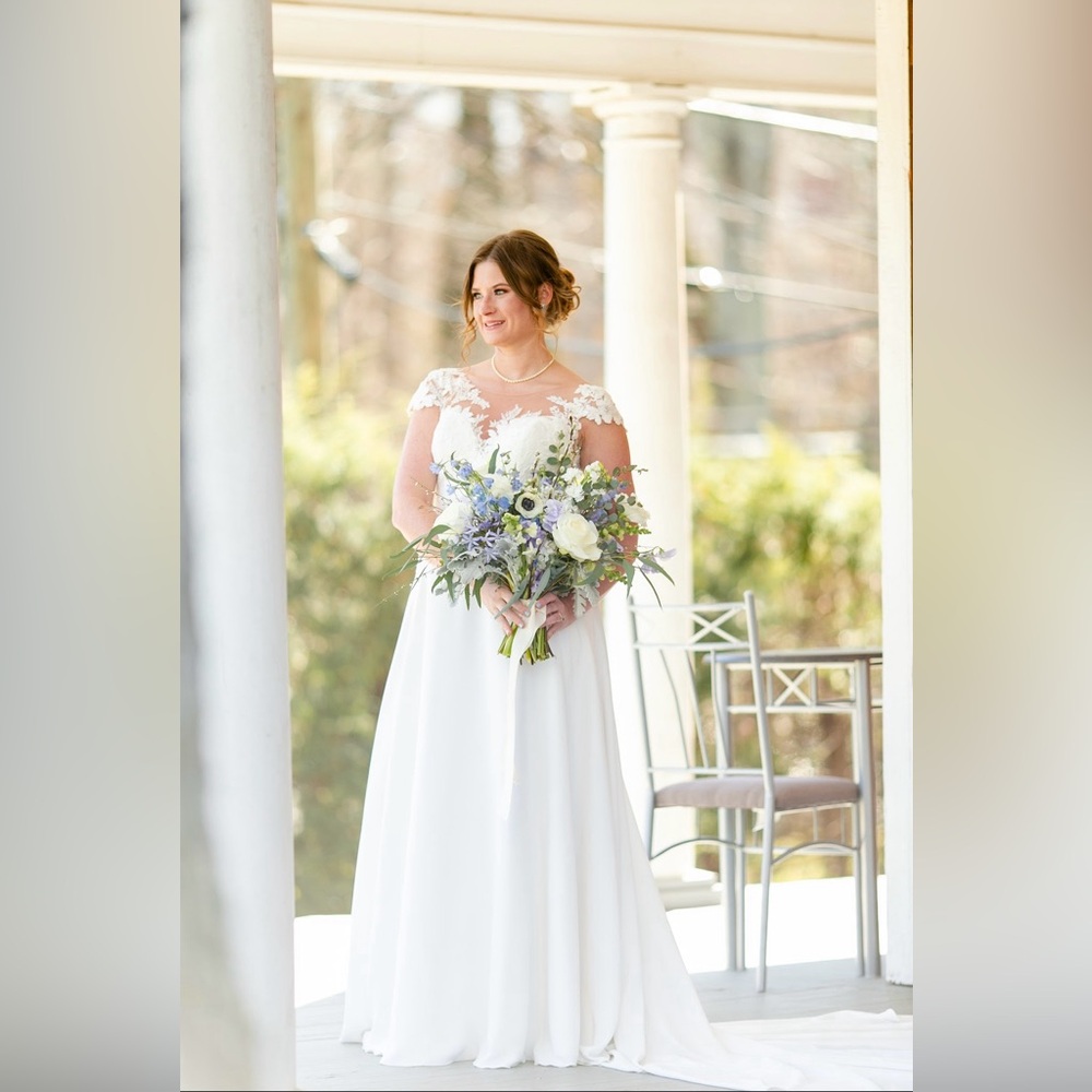 St Patrick La Esposa Badil Wedding Dress